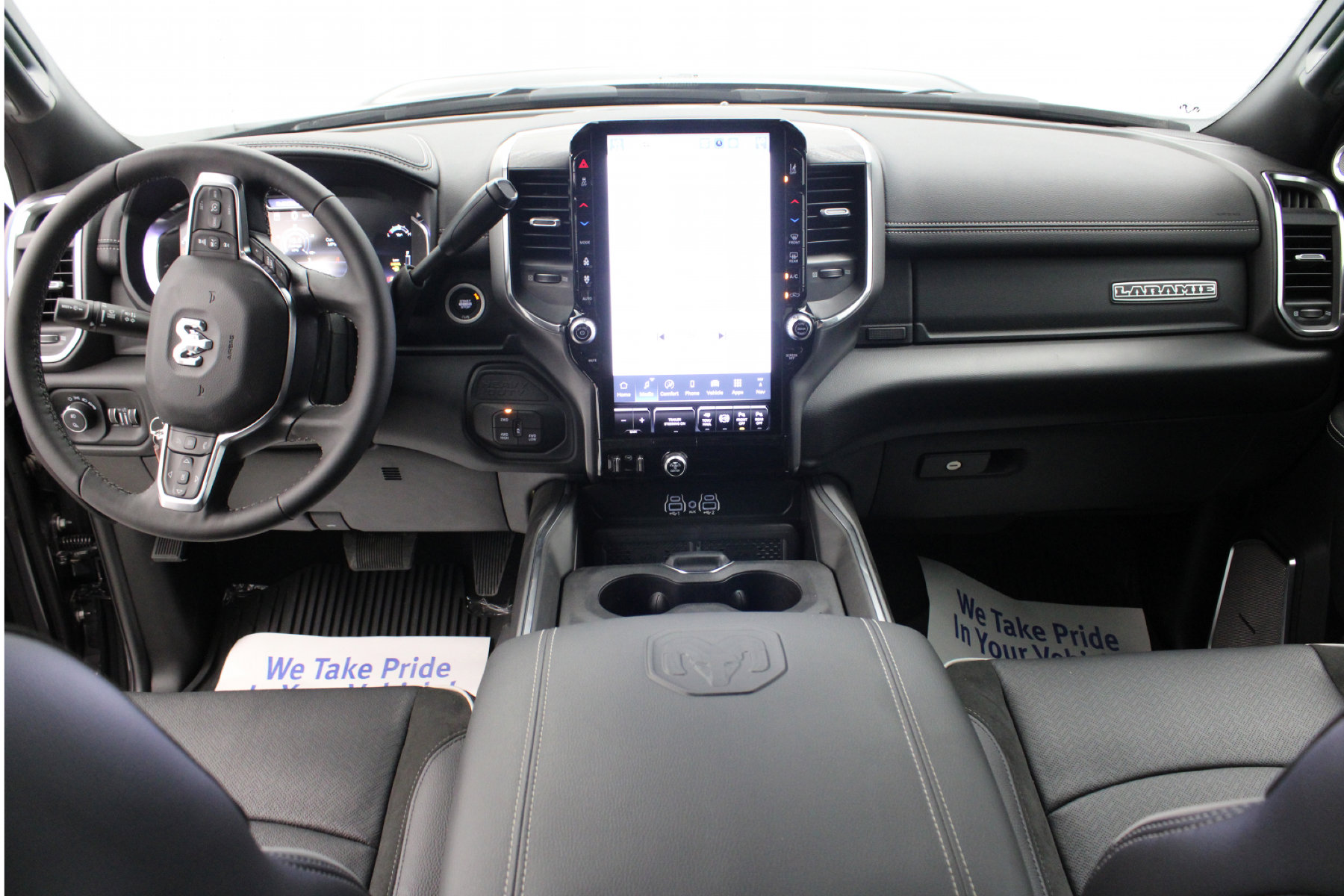 2025 Ram 2500 Laramie photo 2