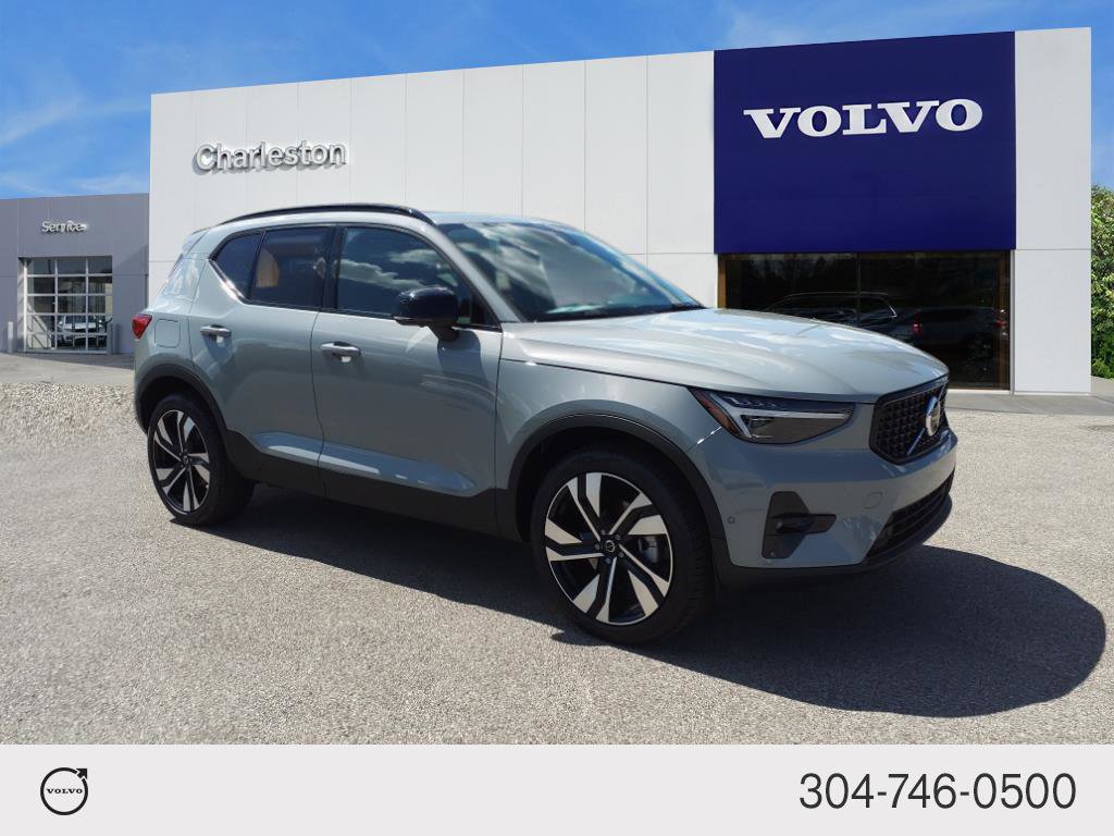 2025 Volvo XC40 Plus
