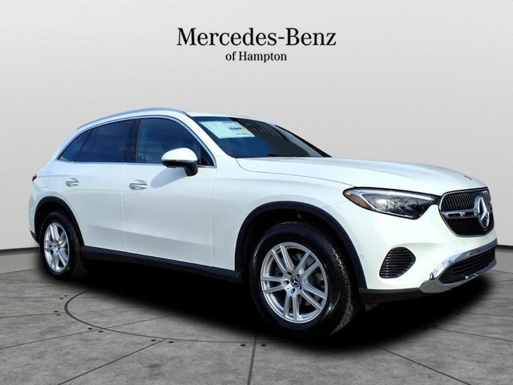2026 Mercedes-Benz GLC Base's photo