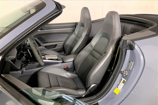 2023 Porsche 911 GTS photo 5