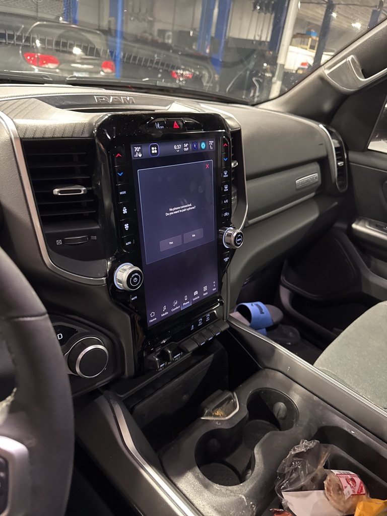 2025 Ram 1500 Big Horn Lone Star photo 3