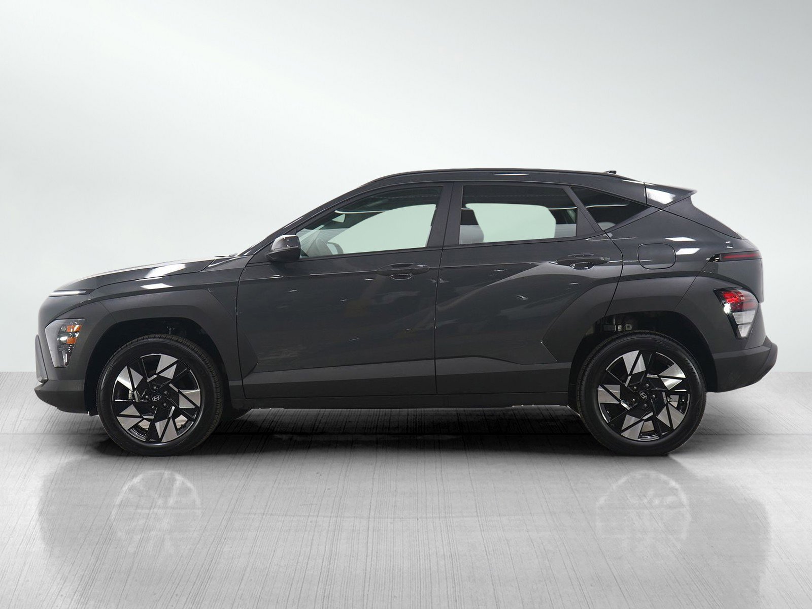 Used 2025 Hyundai Kona SEL with VIN KM8HBCAB0SU293856 for sale in Minneapolis, Minnesota