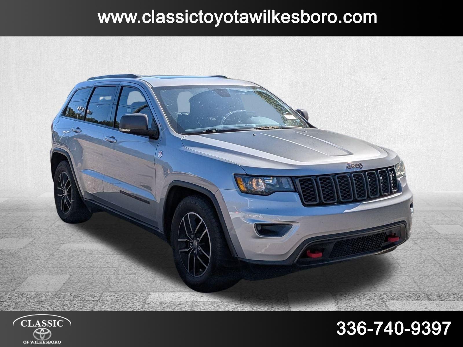 2018 Jeep Grand Cherokee Trailhawk photo 2
