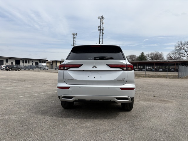 2025 Mitsubishi Outlander PHEV SE photo 8