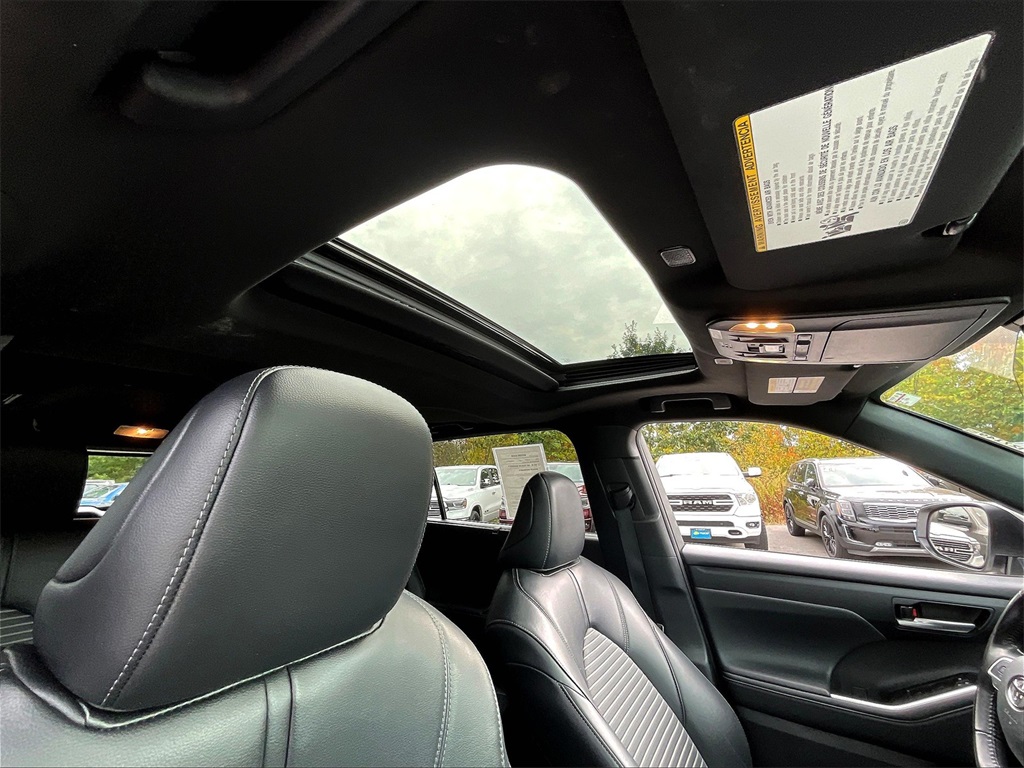 2023 Toyota Highlander XSE photo 22