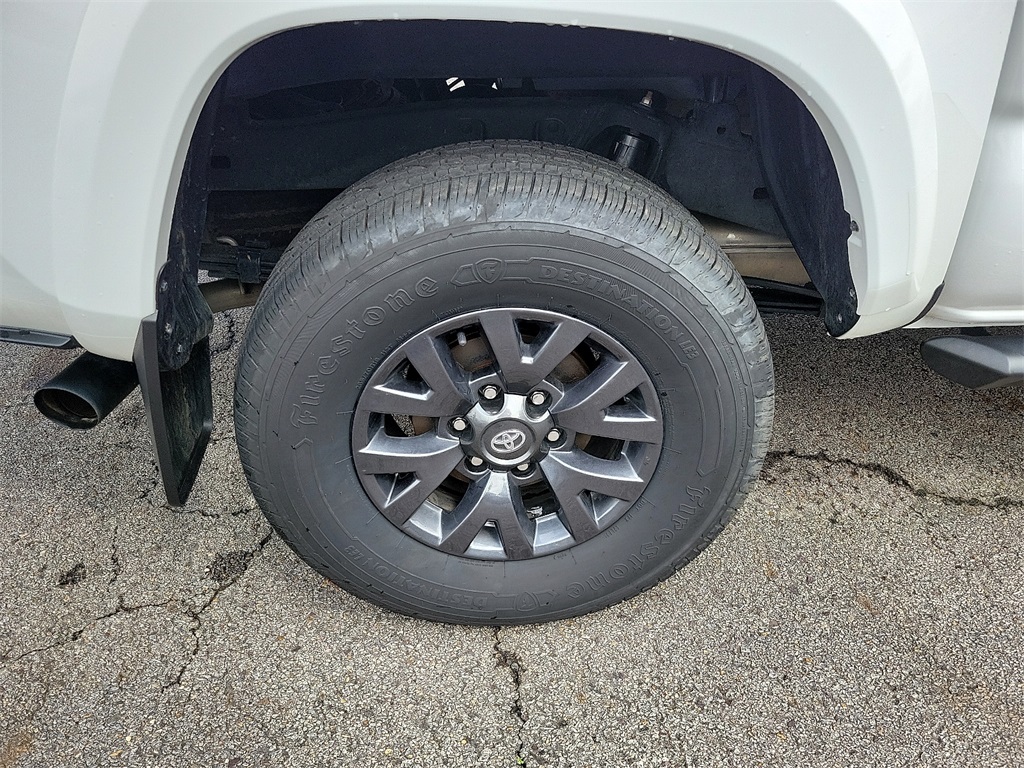 2023 Toyota Tacoma SR5 photo 7