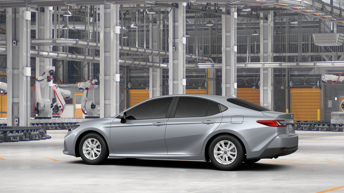 2026 Toyota Camry LE photo 4