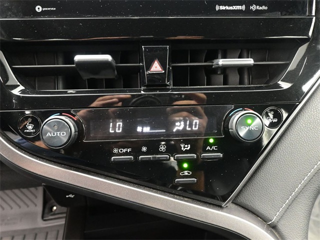 2023 Toyota Camry XSE photo 4