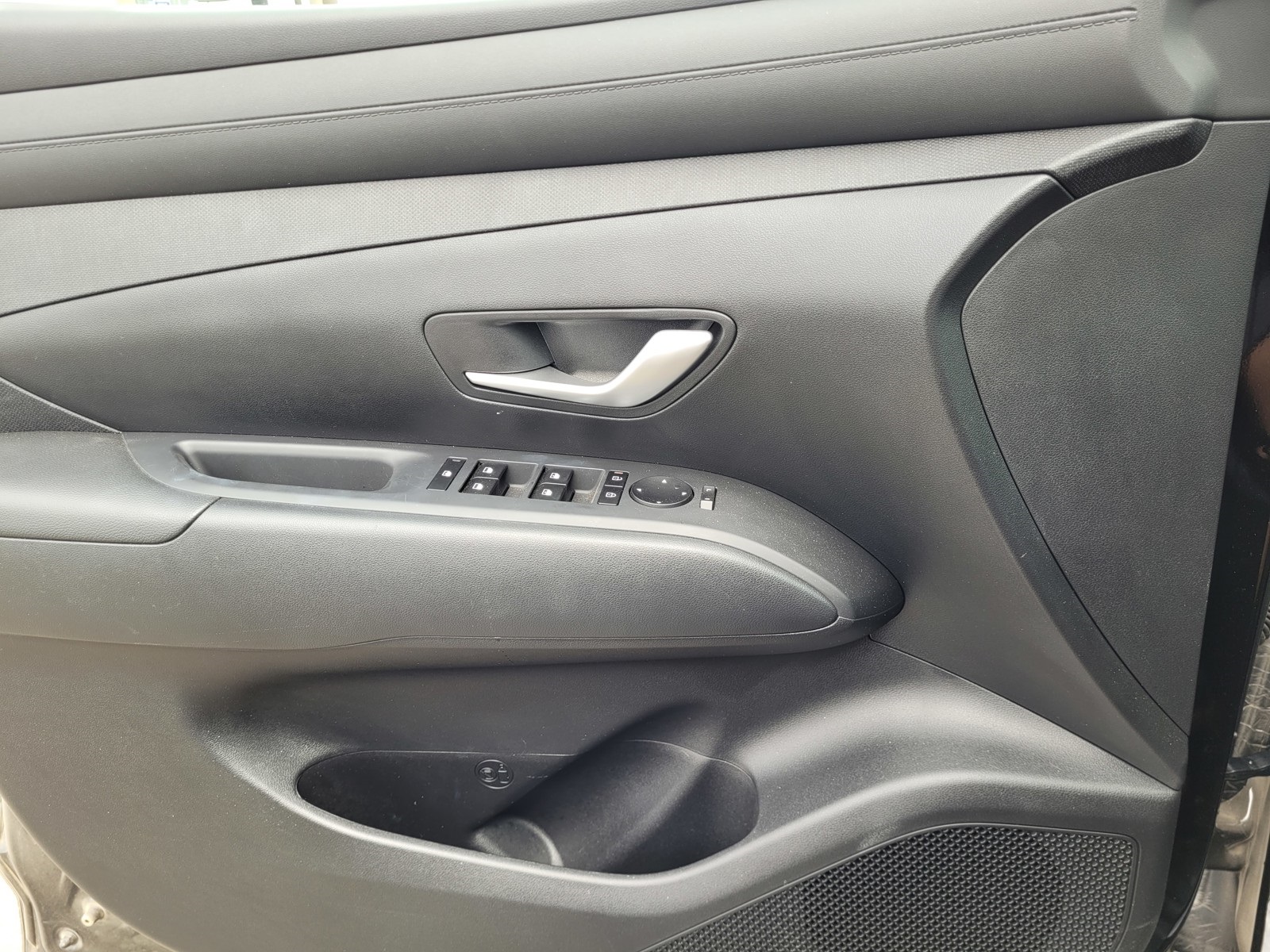 2025 Hyundai Tucson Hybrid SEL Convenience photo 12