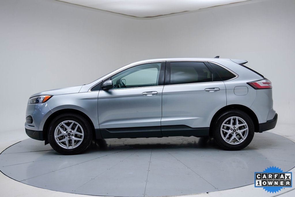 2023 Ford Edge SEL photo 2