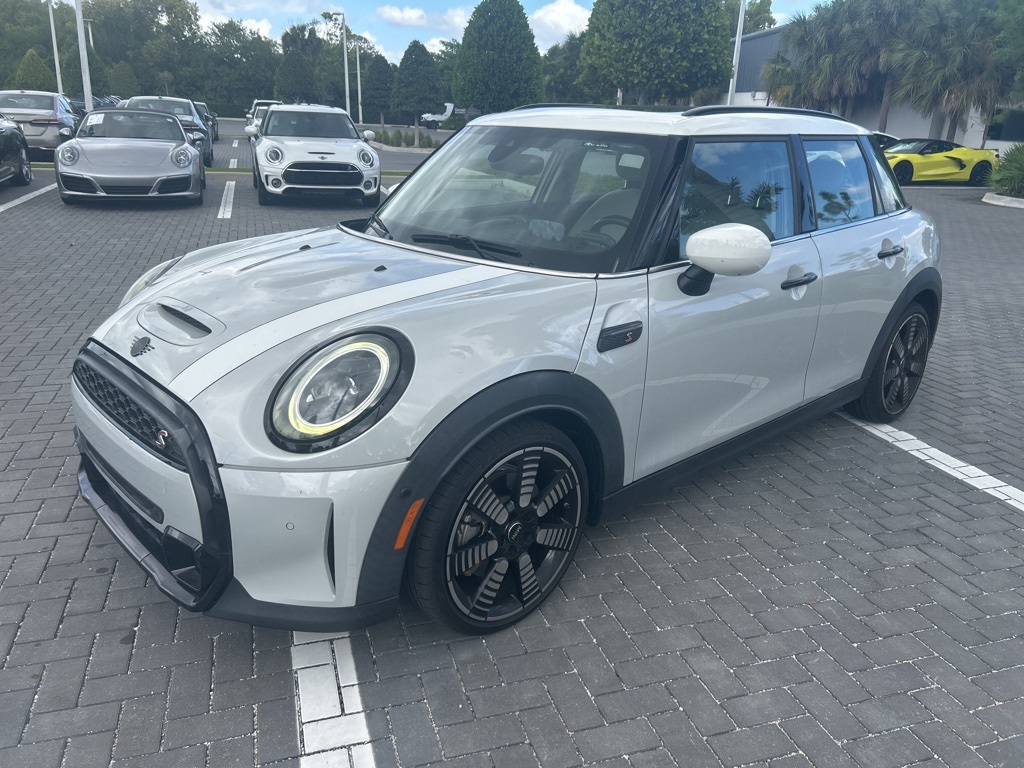 2022 MINI Hardtop 4 Door S's photo