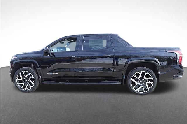 2024 Chevrolet Silverado EV RST photo 3