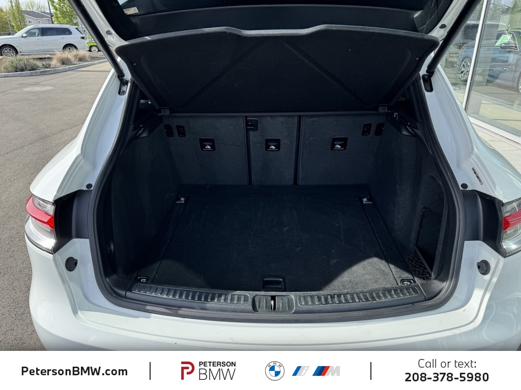 2024 Porsche Macan Base photo 5