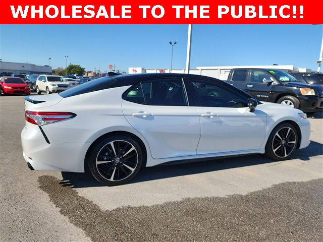 2020 Toyota Camry XSE photo 2