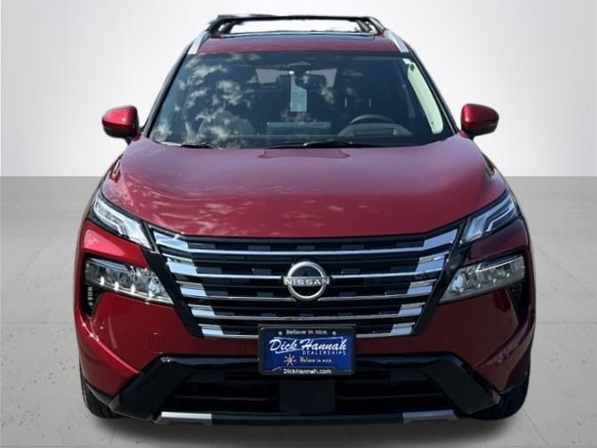 2026 Nissan Rogue Platinum photo 3