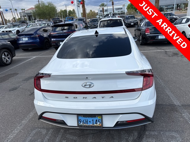 2022 Hyundai Sonata SE photo 3