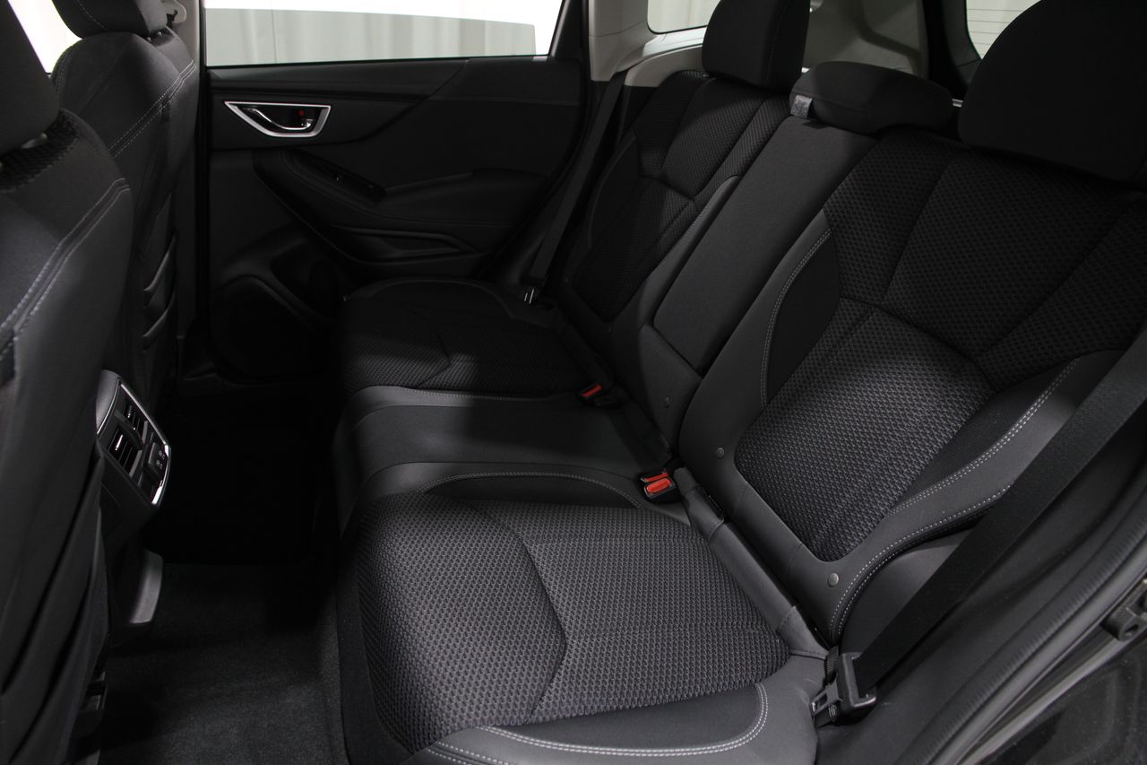 2020 Subaru Forester Premium photo 22