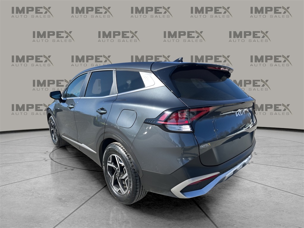 2024 Kia Sportage LX photo 3