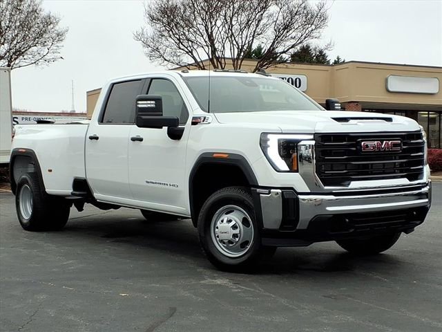 2026 GMC Sierra 3500HD Pro's photo