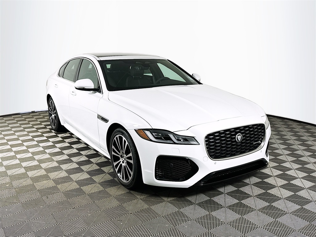 2024 Jaguar XF P300 R-Dynamic SE photo 3