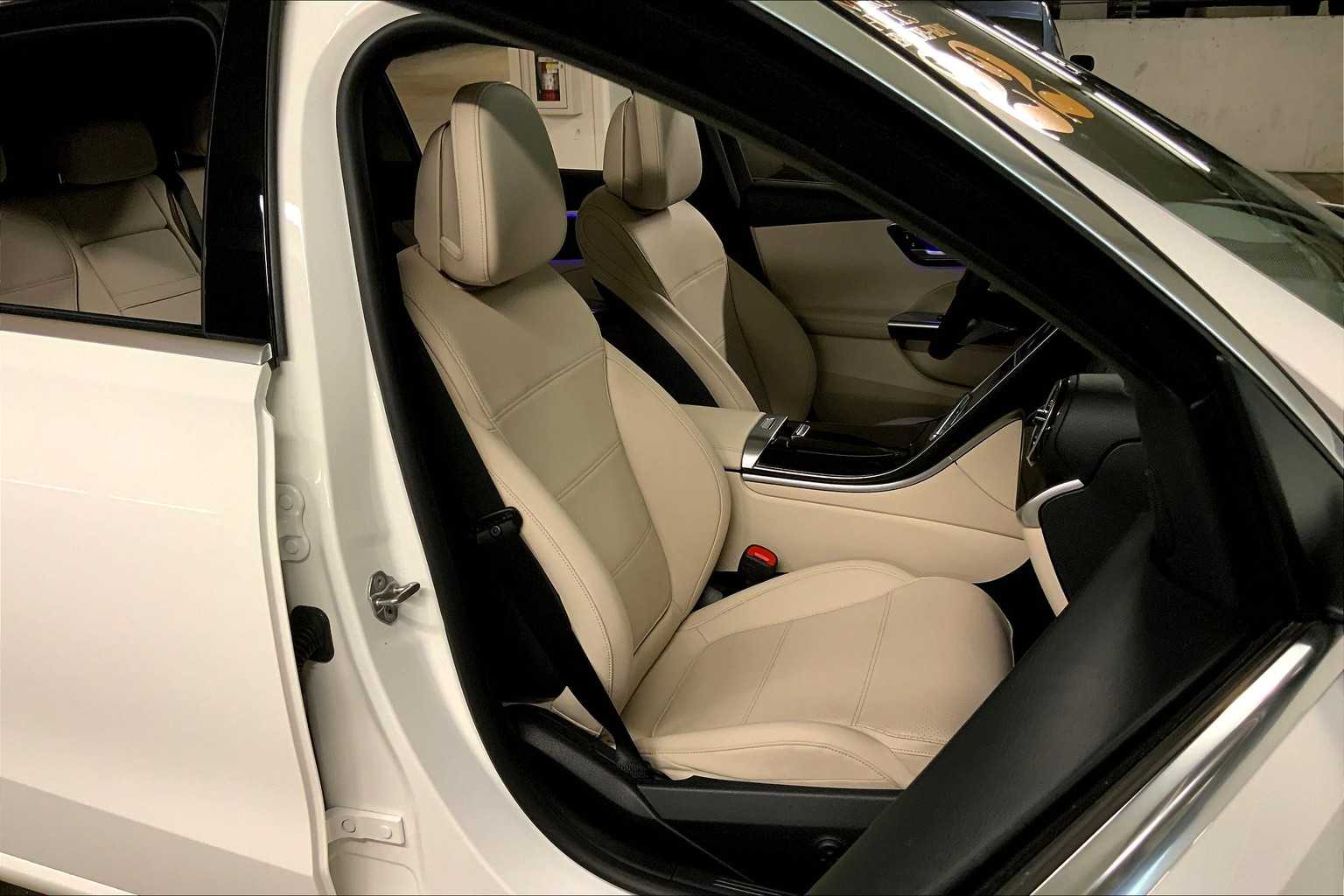 2022 Mercedes Benz C 300 photo 8