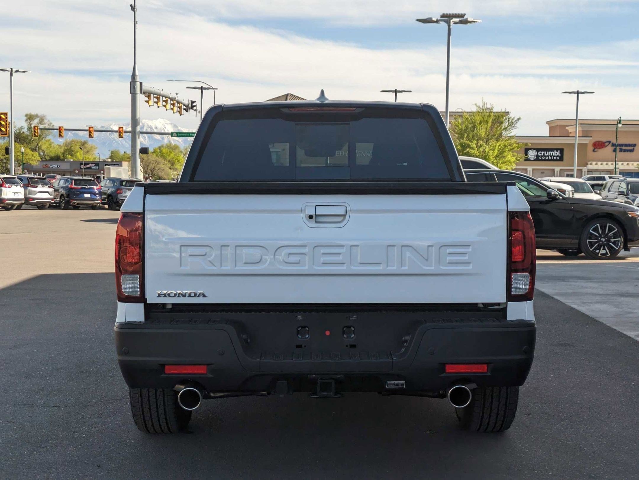 2025 Honda Ridgeline Black Edition photo 2