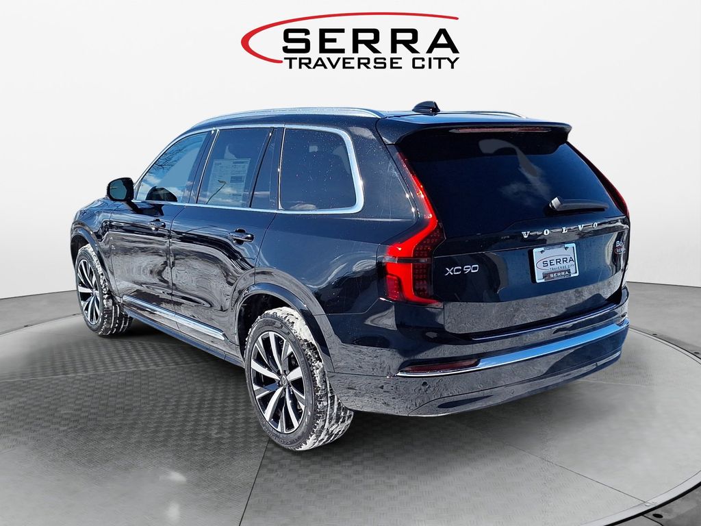 2025 Volvo XC90 Core photo 3