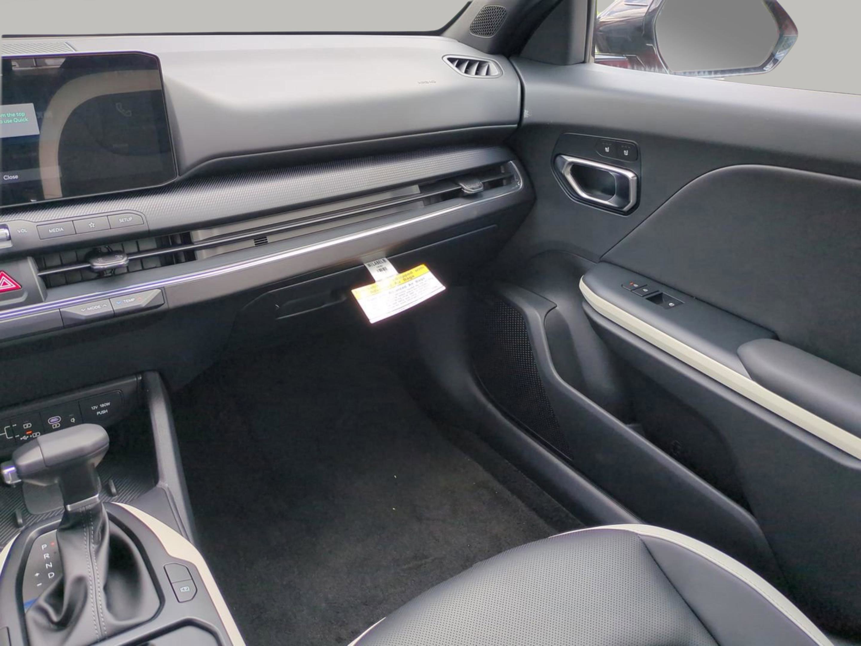 2025 Kia K4 GT-Line photo 13