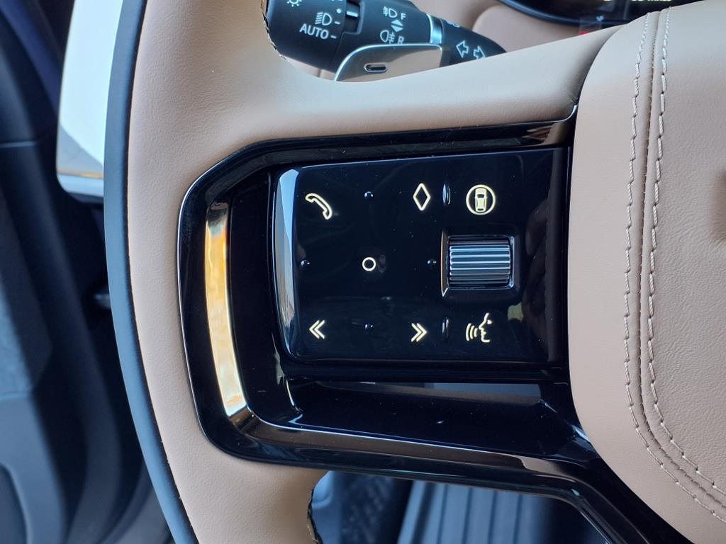 2025 Land Rover Range Rover Sport SE photo 15