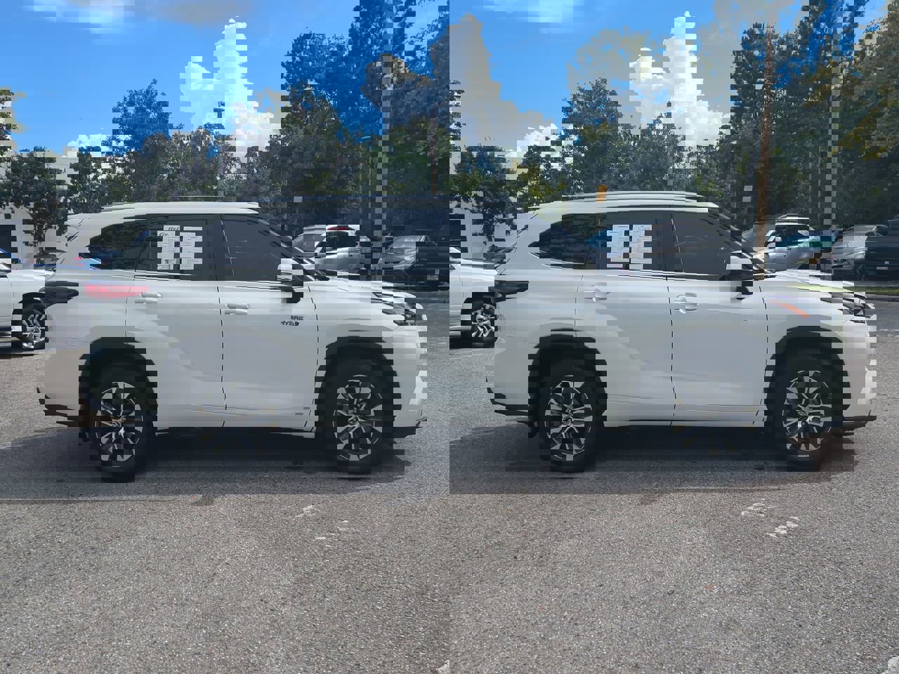 2020 Toyota Highlander Hybrid XLE photo 4