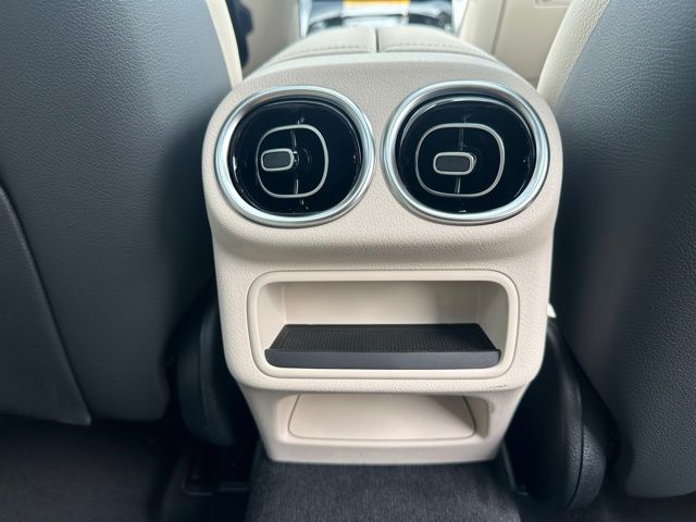 2026 Mercedes Benz GLC 300 4MATIC photo 23