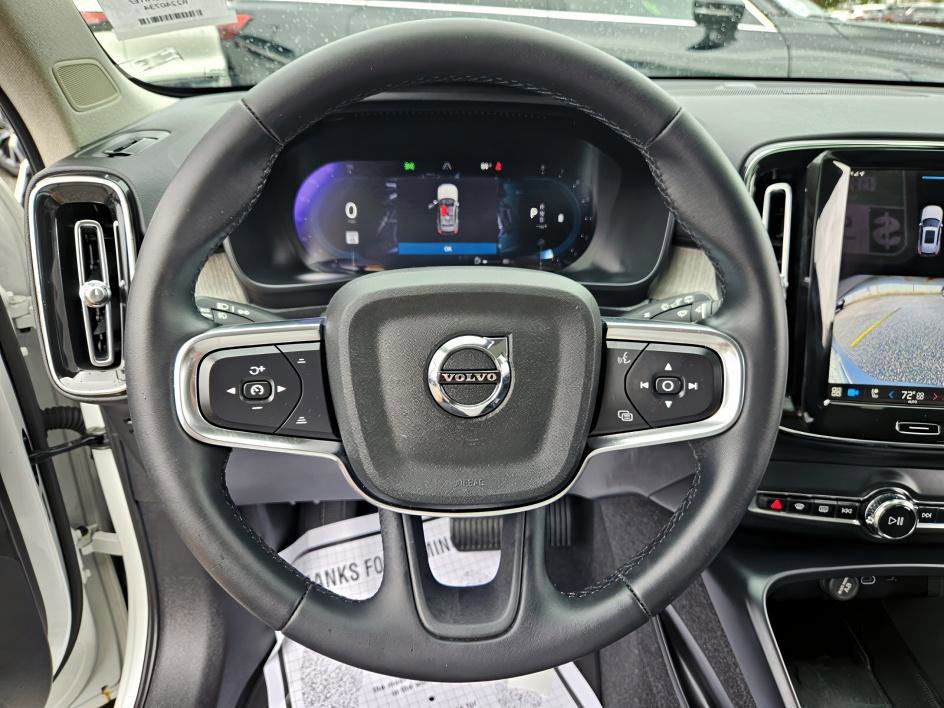 2024 Volvo XC40 Ultimate AWD photo 21