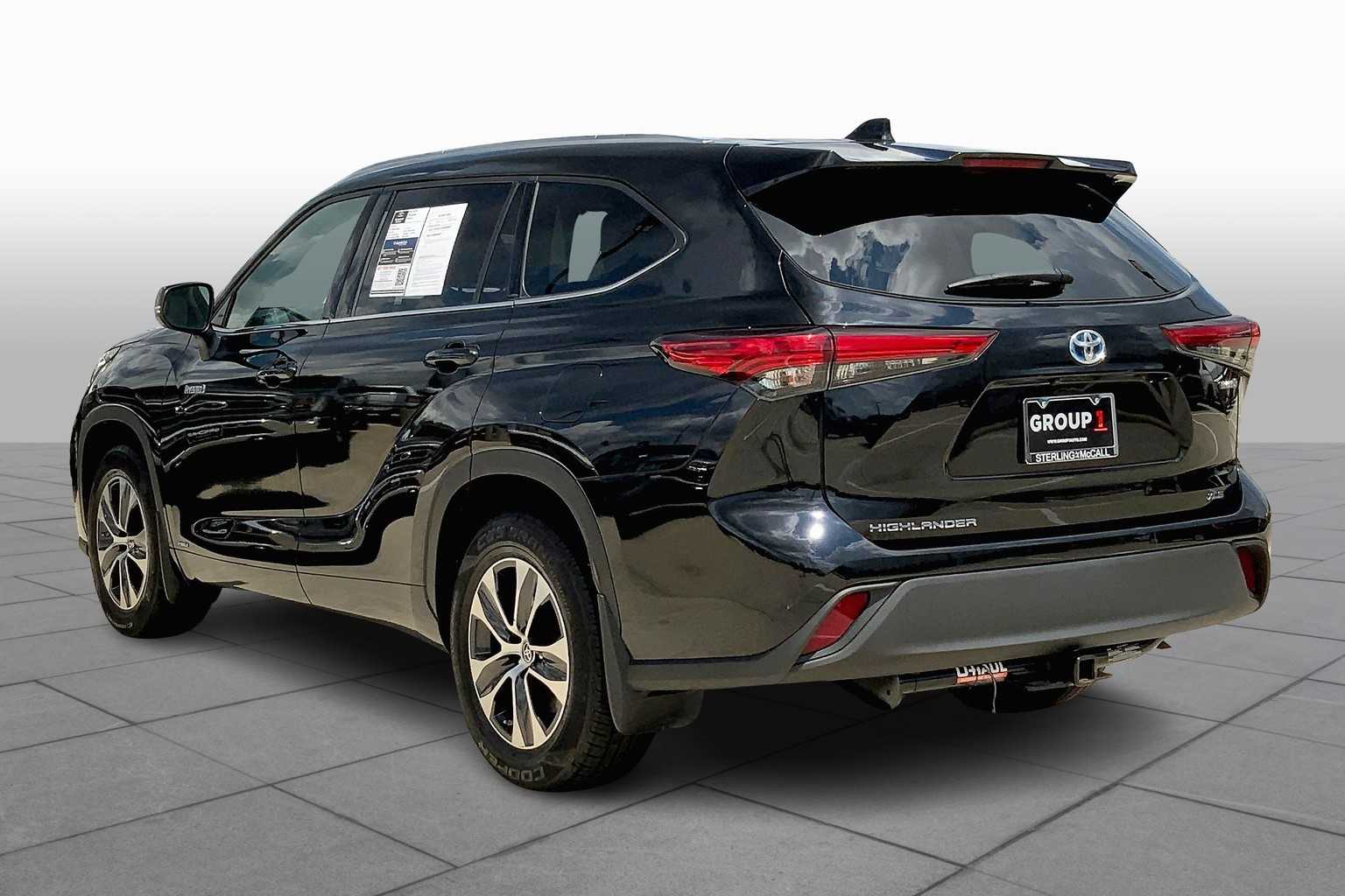 2020 Toyota Highlander Hybrid XLE photo 11