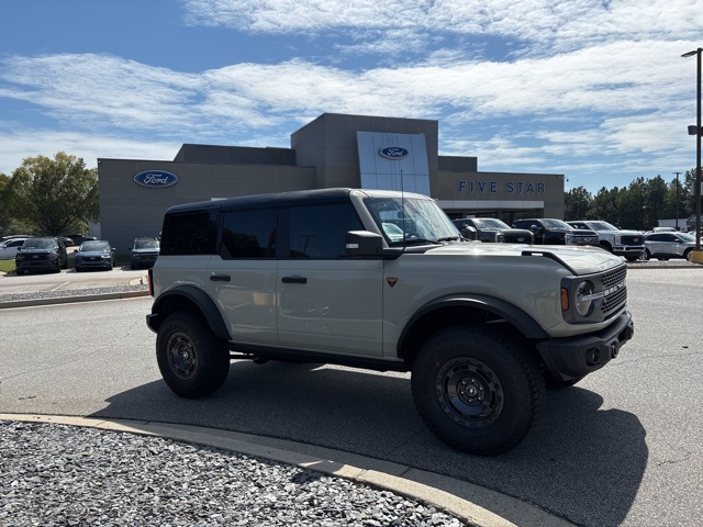 2025 Ford Bronco 4-Door Badlands's photo
