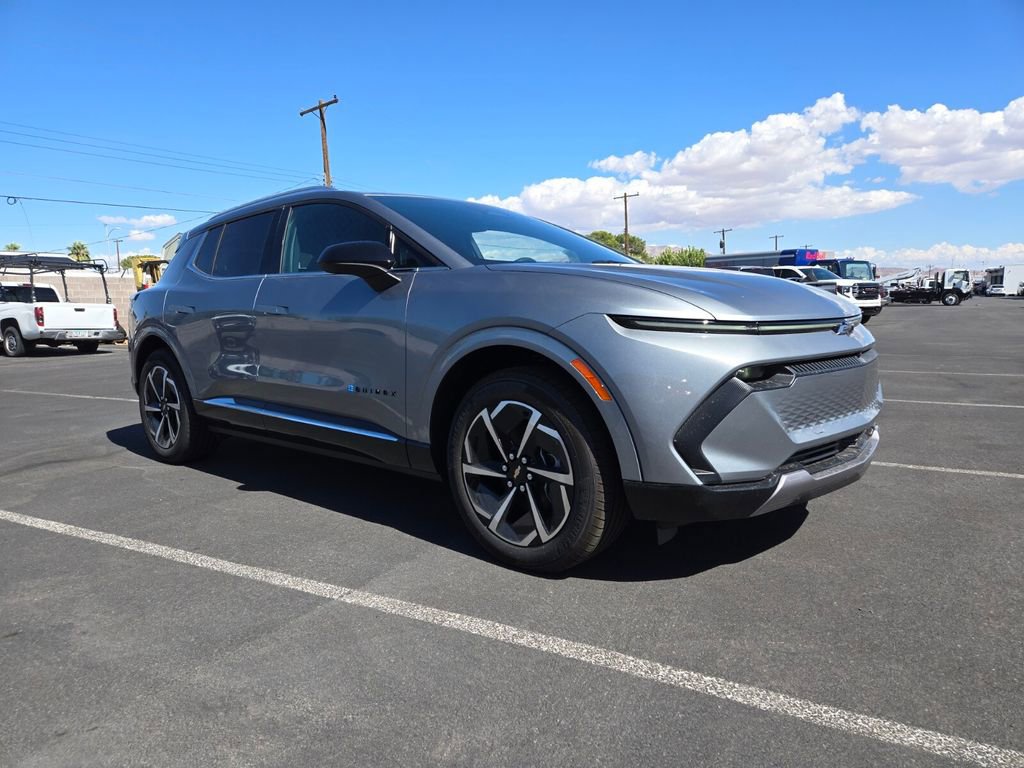 2025 Chevrolet Equinox EV LT's photo