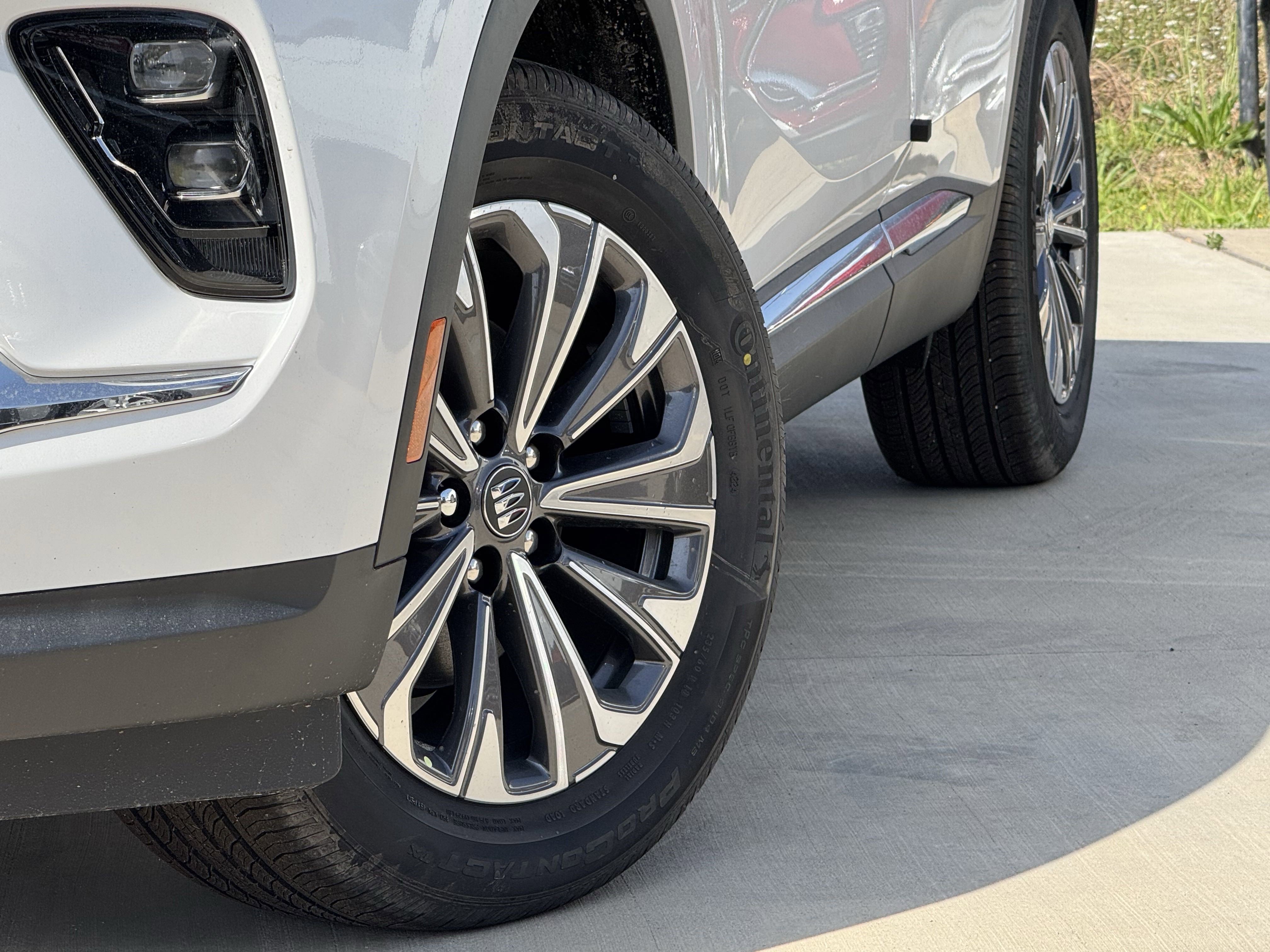 2025 Buick Envision Preferred photo 3