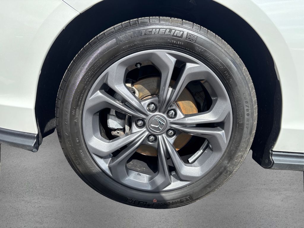 2023 Honda Accord EX photo 11