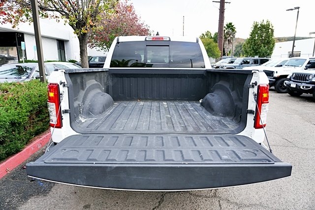 Used 2022 White Ram Big Horn/Lone Star image 12