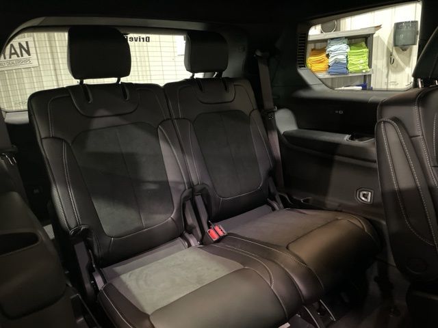 2025 Jeep Grand Cherokee Altitude X photo 25