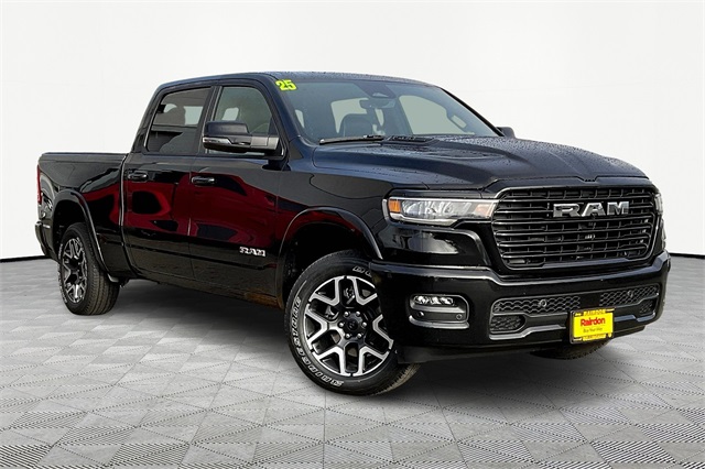NEW 2025 RAM 1500 LARAMIE CREW CAB 4X4 6'4' BOX