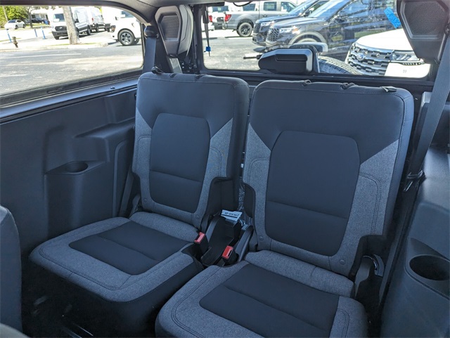 2025 Ford Bronco Base photo 7
