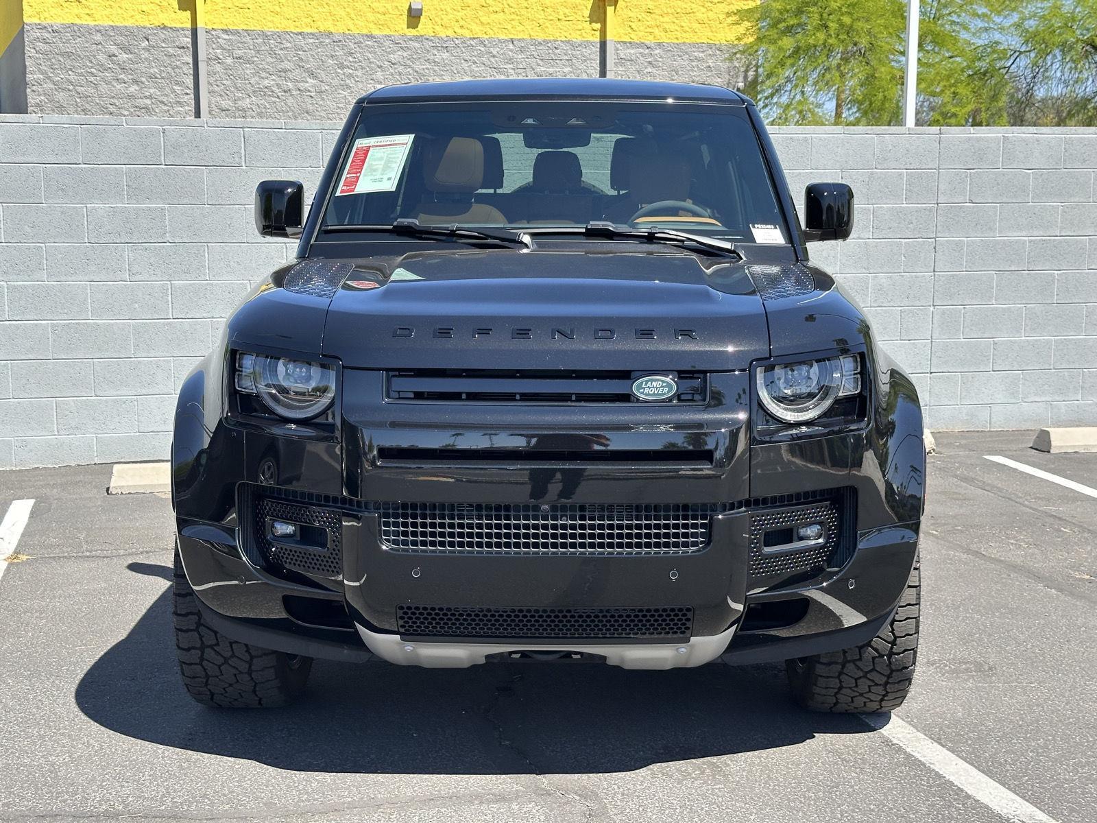 2024 Land Rover Defender 90 V8 photo 4