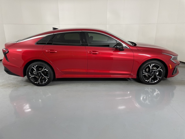 2026 Kia K5 GT-Line photo 9
