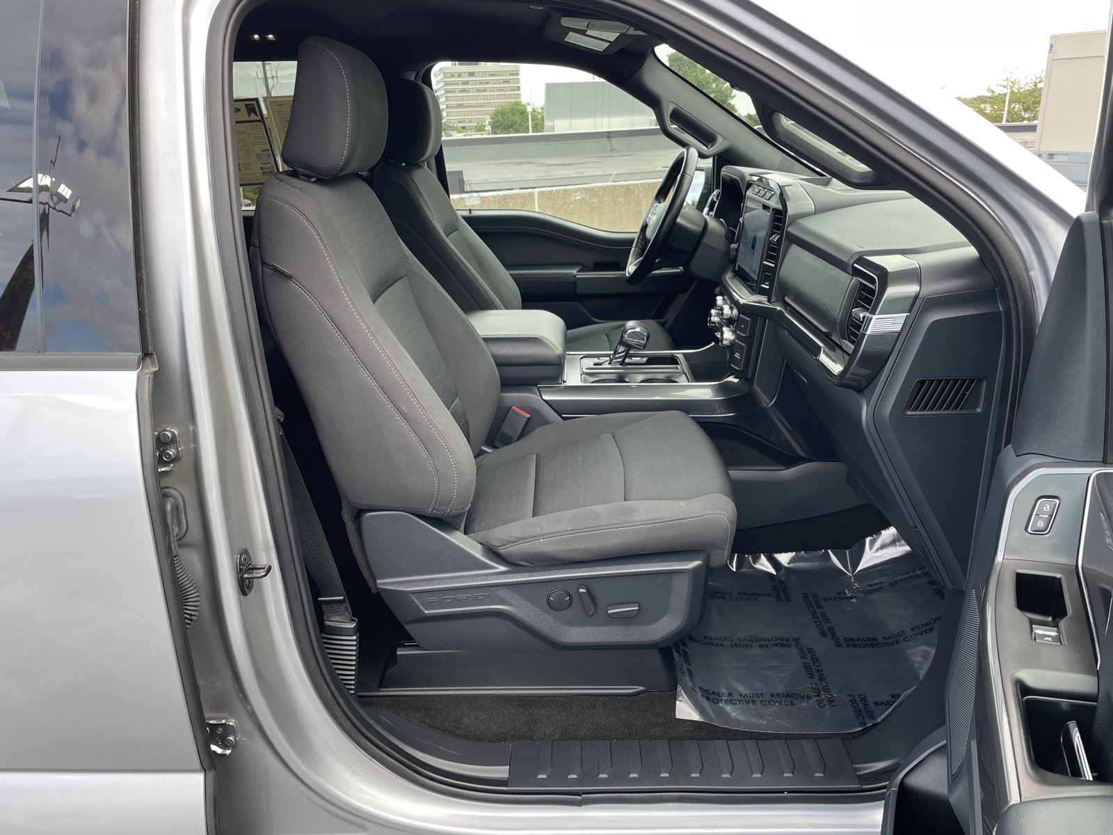 2022 Ford F-150 XLT photo 4