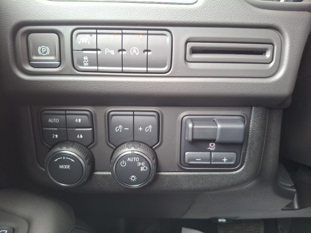 2023 Chevrolet Tahoe LS photo 21