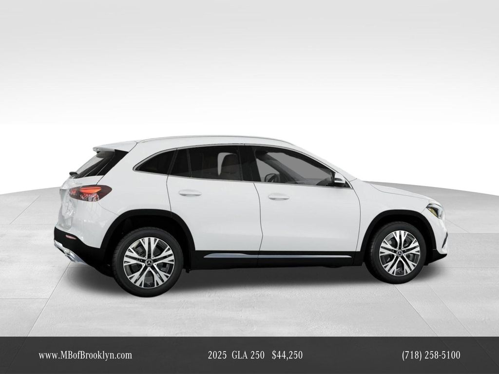 2025 Mercedes Benz GLA 250 4MATIC photo 16