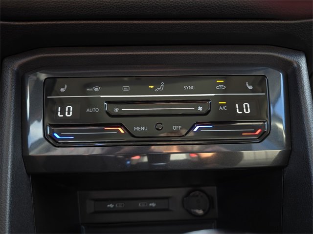 2023 Volkswagen Tiguan SE photo 16