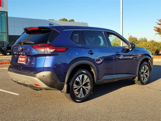 2021 Nissan Rogue SV photo 2