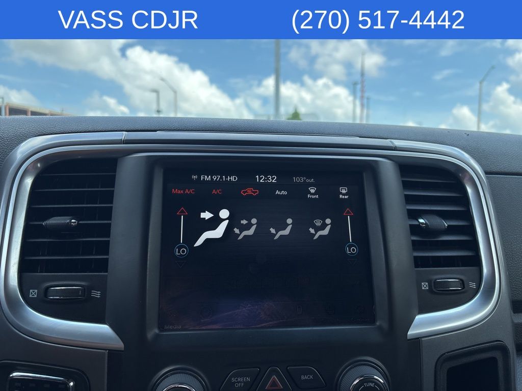 2023 Ram 1500 SLT photo 8