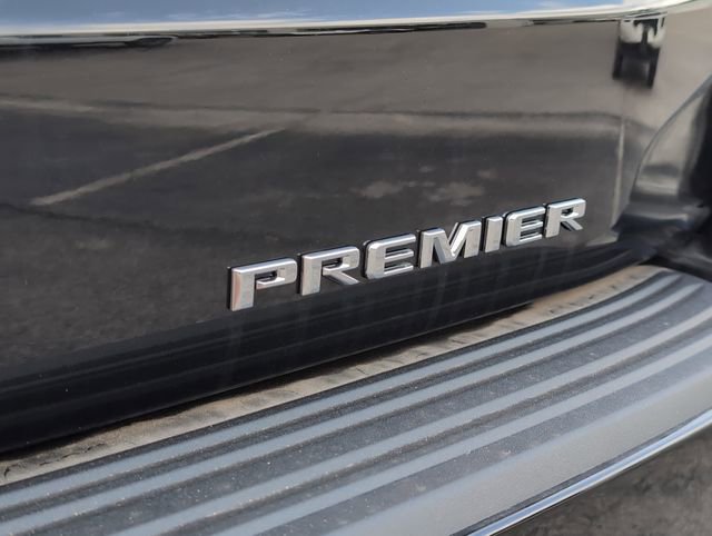 2025 Chevrolet Suburban Premier photo 33